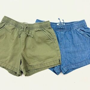 Old Navy Juniors bundle of two shorts, olive green and blue jean, size 14-16